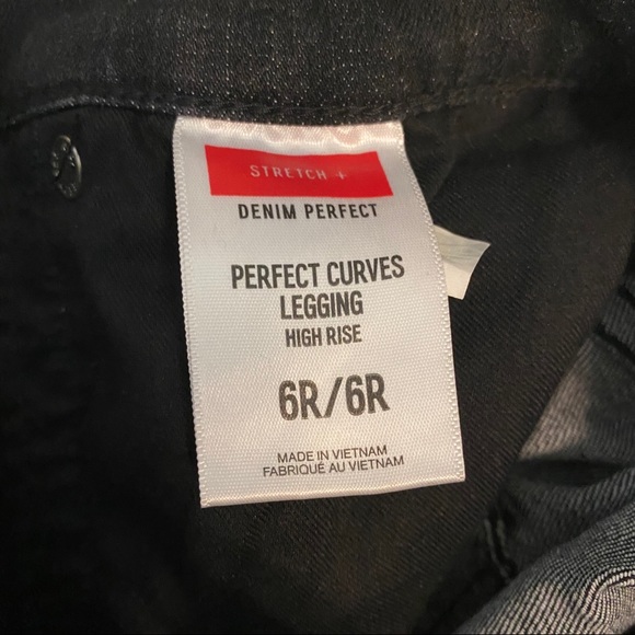 Express Jeggings - Picture 2 of 4